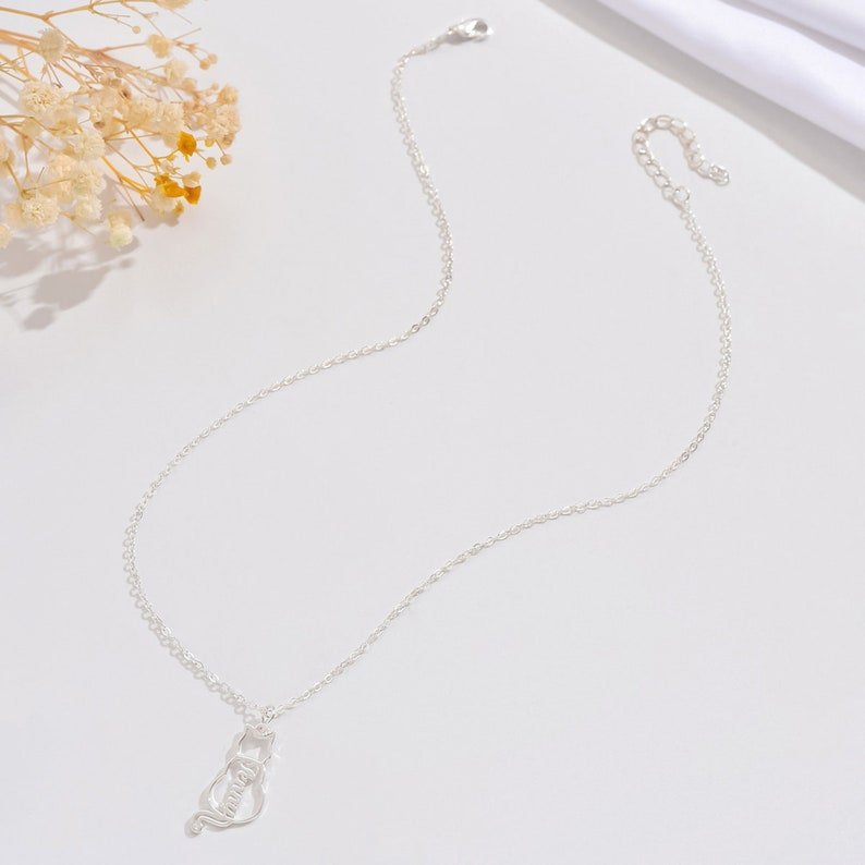 Cat - shaped hollow necklace with customizable name design, light luxury and unique necklace - PetPoy Shop