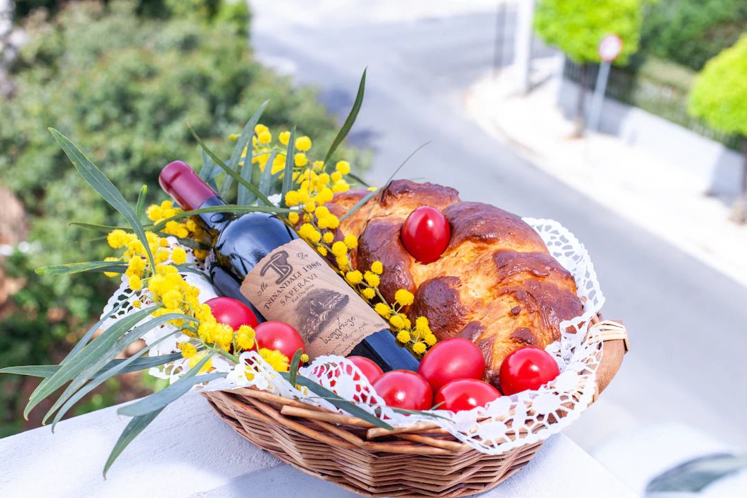 Crafting a Unique Gift Basket for Your Loved Ones - PetPoy Shop